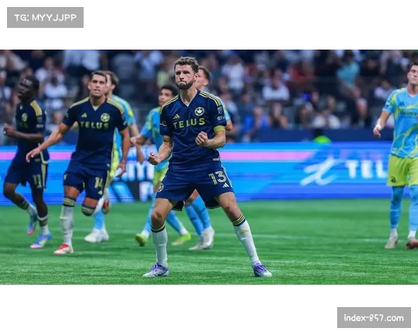 穆勒点射未能挽回颓势 温哥华白浪十人不敌达拉斯落败